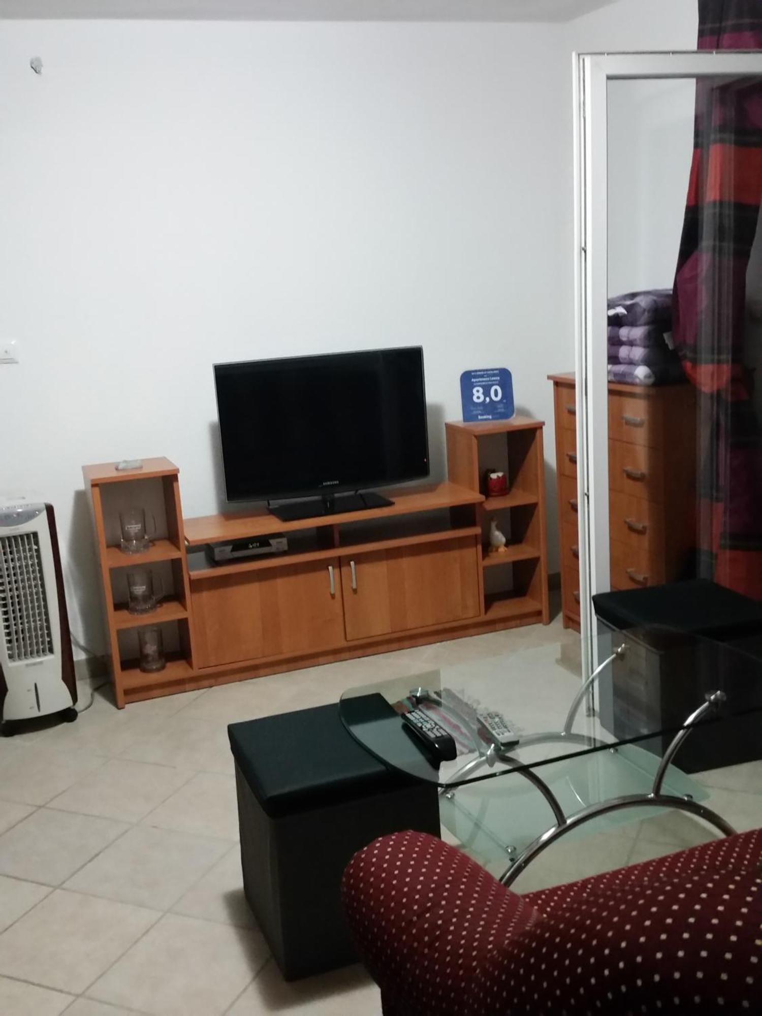 Apartmens Leona Karlobag Szoba fotó